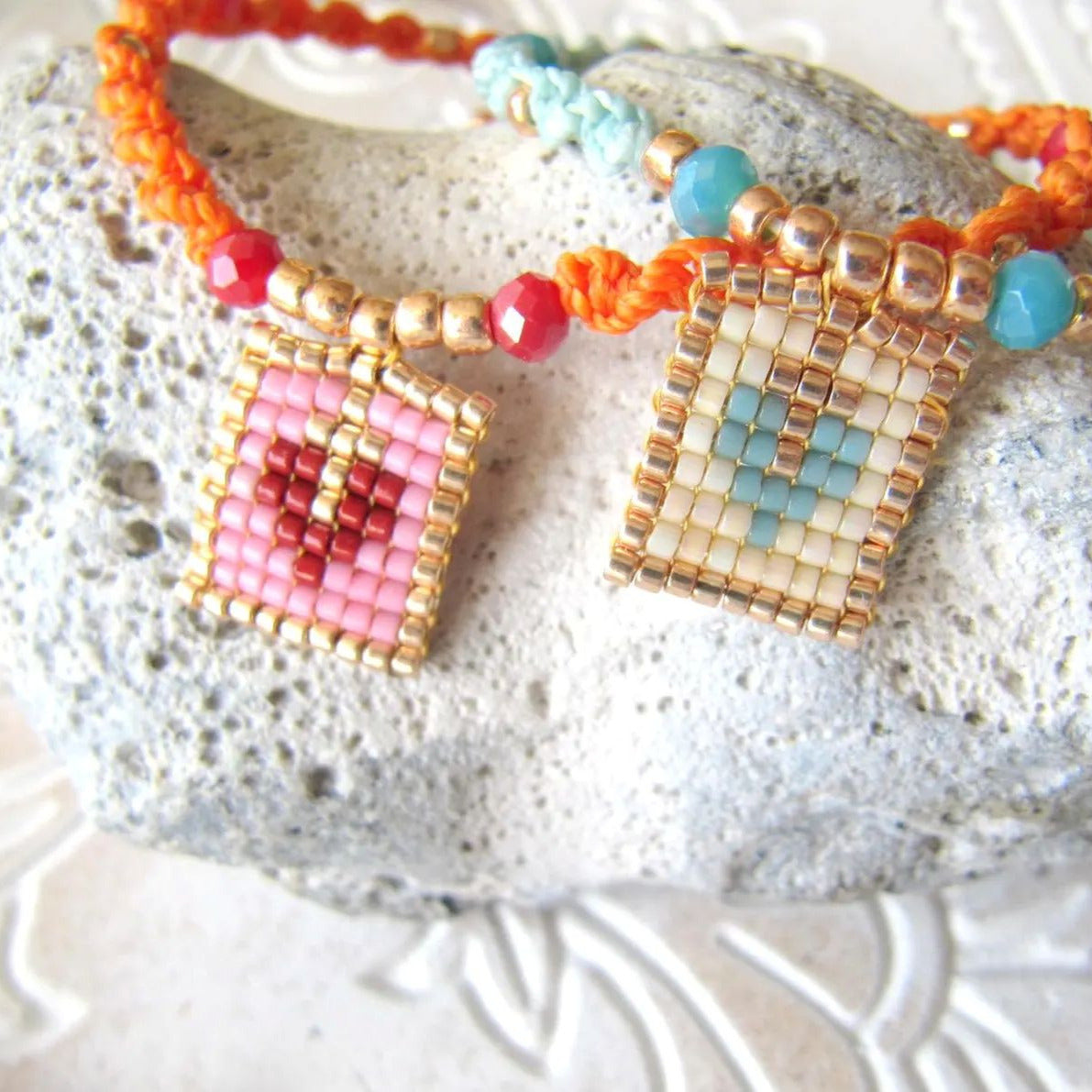 Miyuki Bracelet – Heart Amulet
