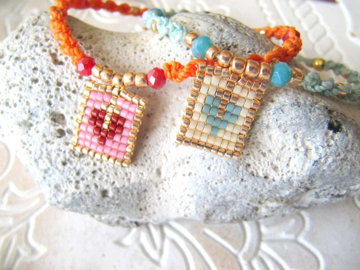 Miyuki Bracelet – Heart Amulet